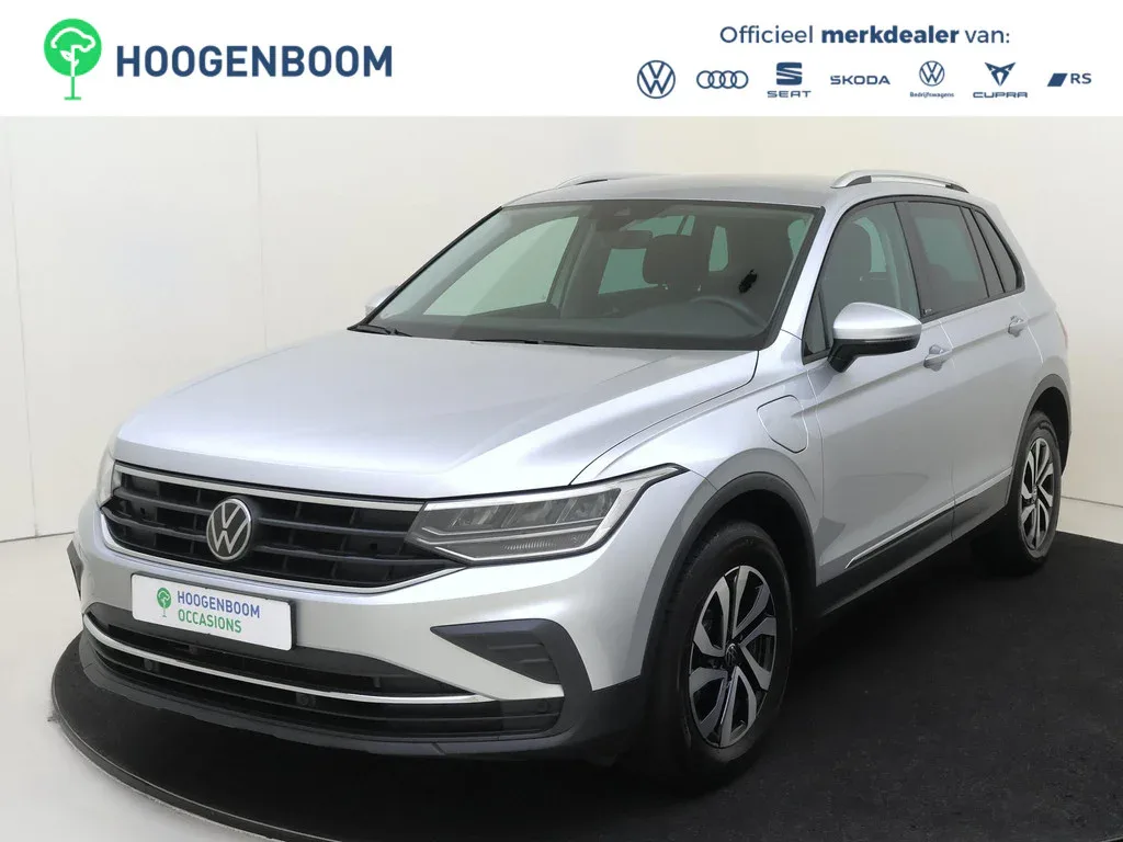 Volkswagen Tiguan (2022) — foto 1