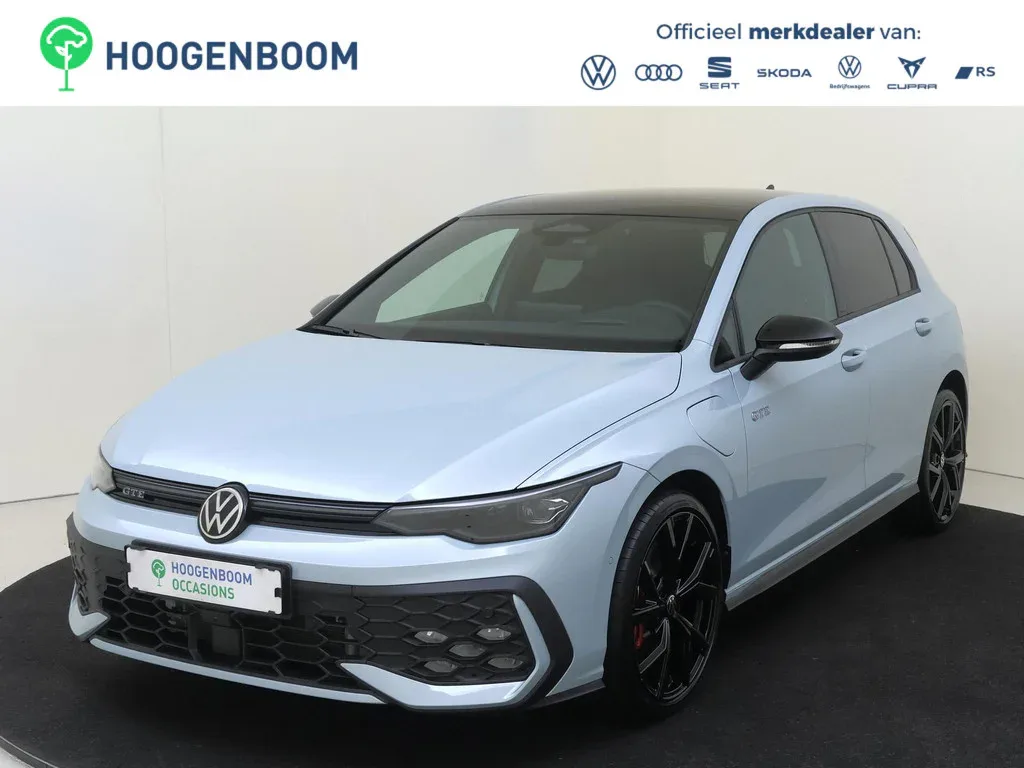 Volkswagen Golf (2025) — foto 1
