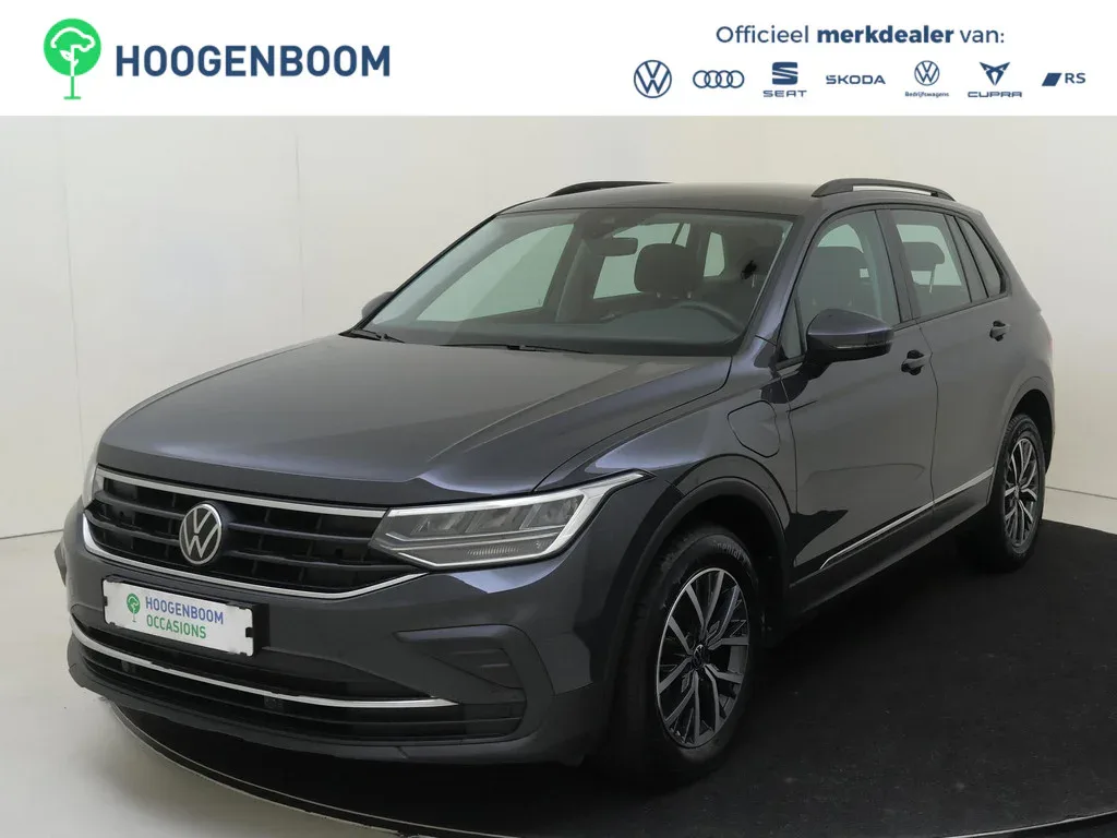 Volkswagen Tiguan (2022) — foto 1