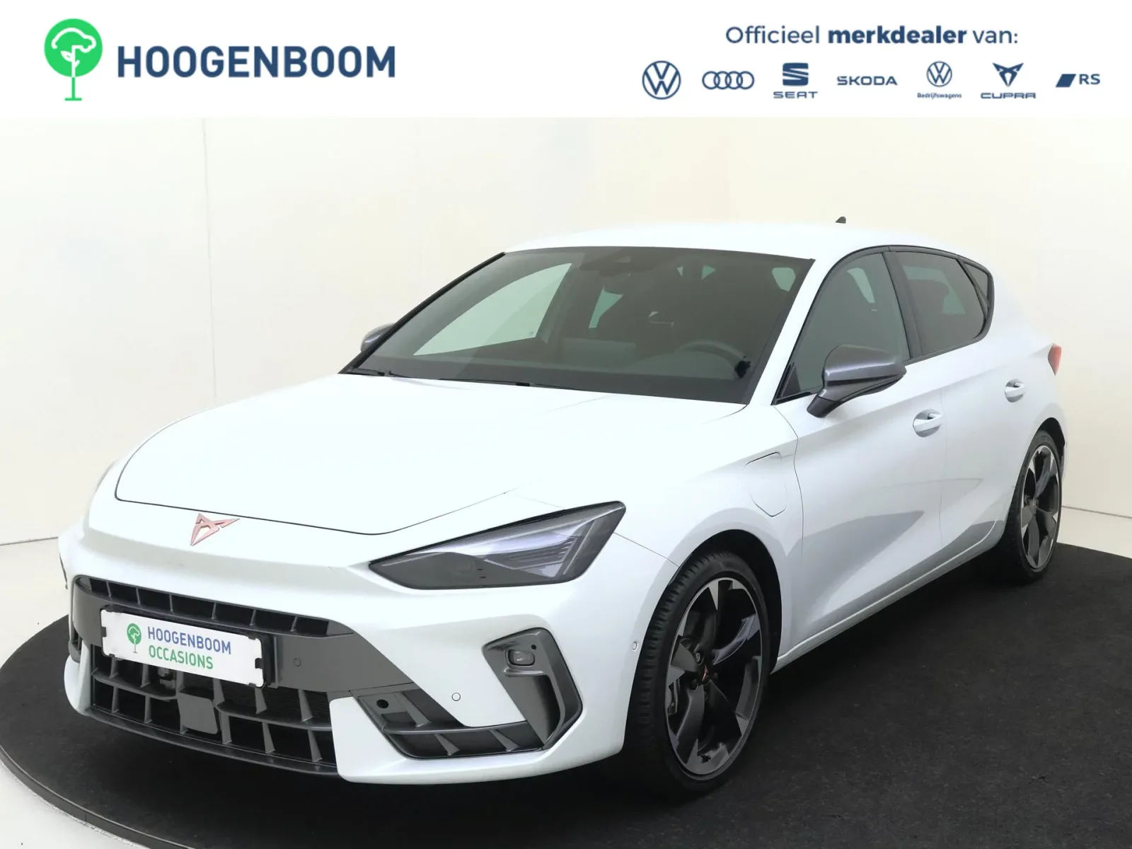 CUPRA Leon (2025) — foto 1