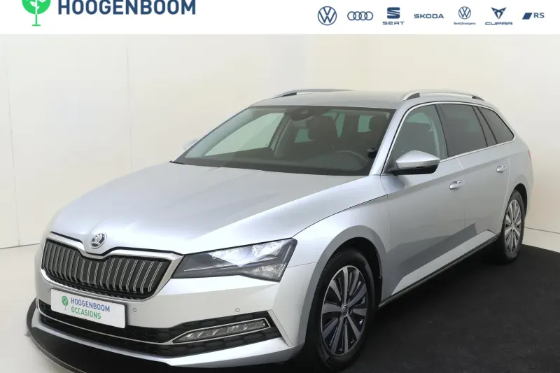 Škoda Superb (2023)