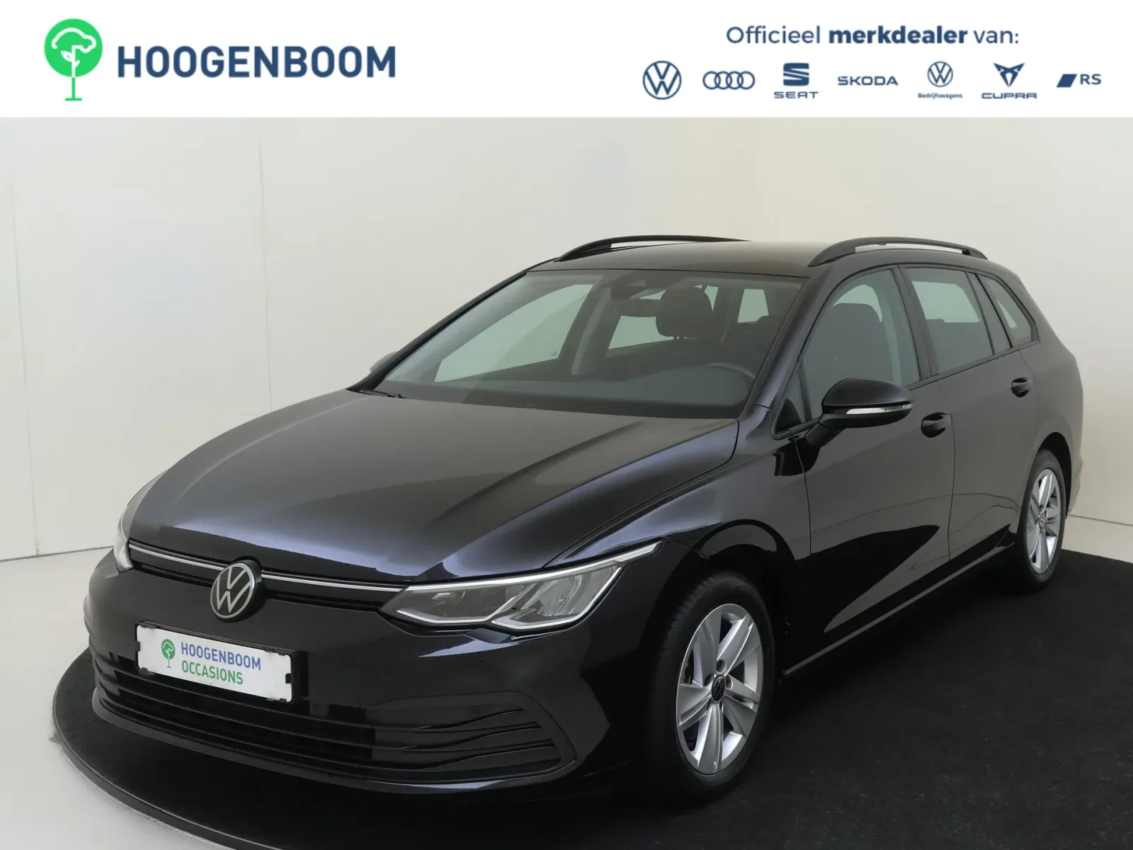 Volkswagen Golf (2023) — foto 1