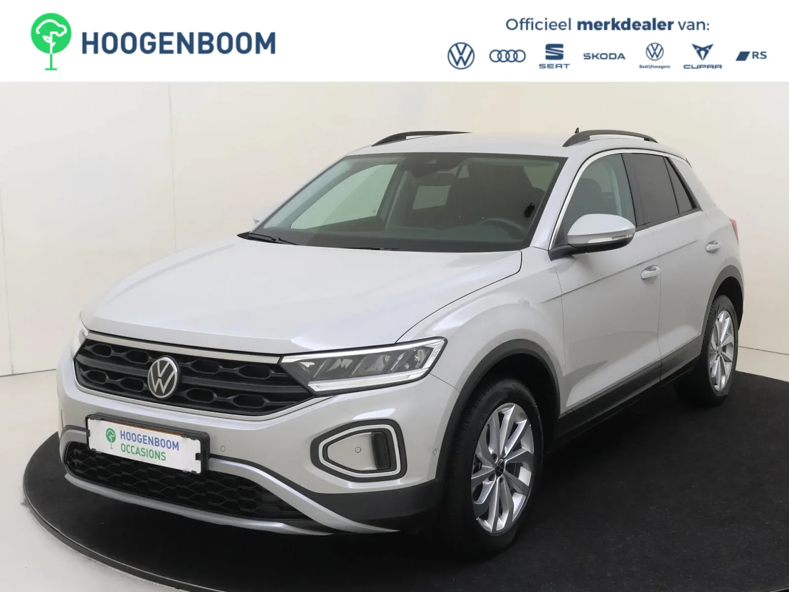 Volkswagen T-Roc (2024) — foto 1