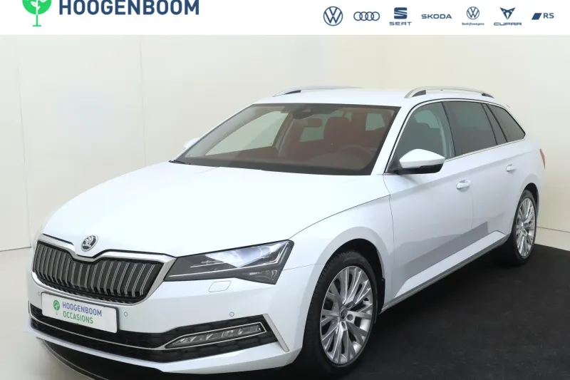 Škoda Superb (2023)