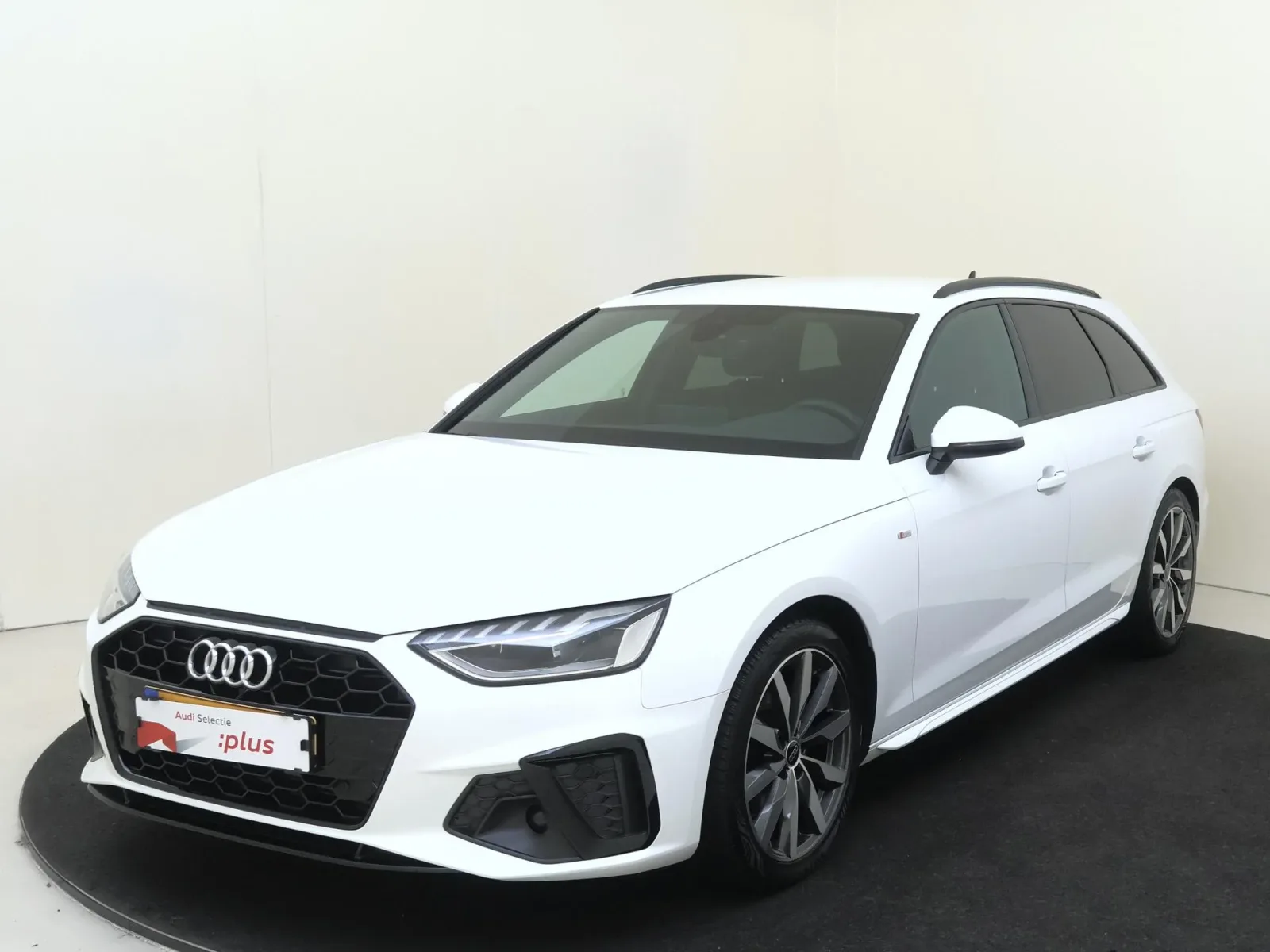 Audi A4 (2024) — foto 1