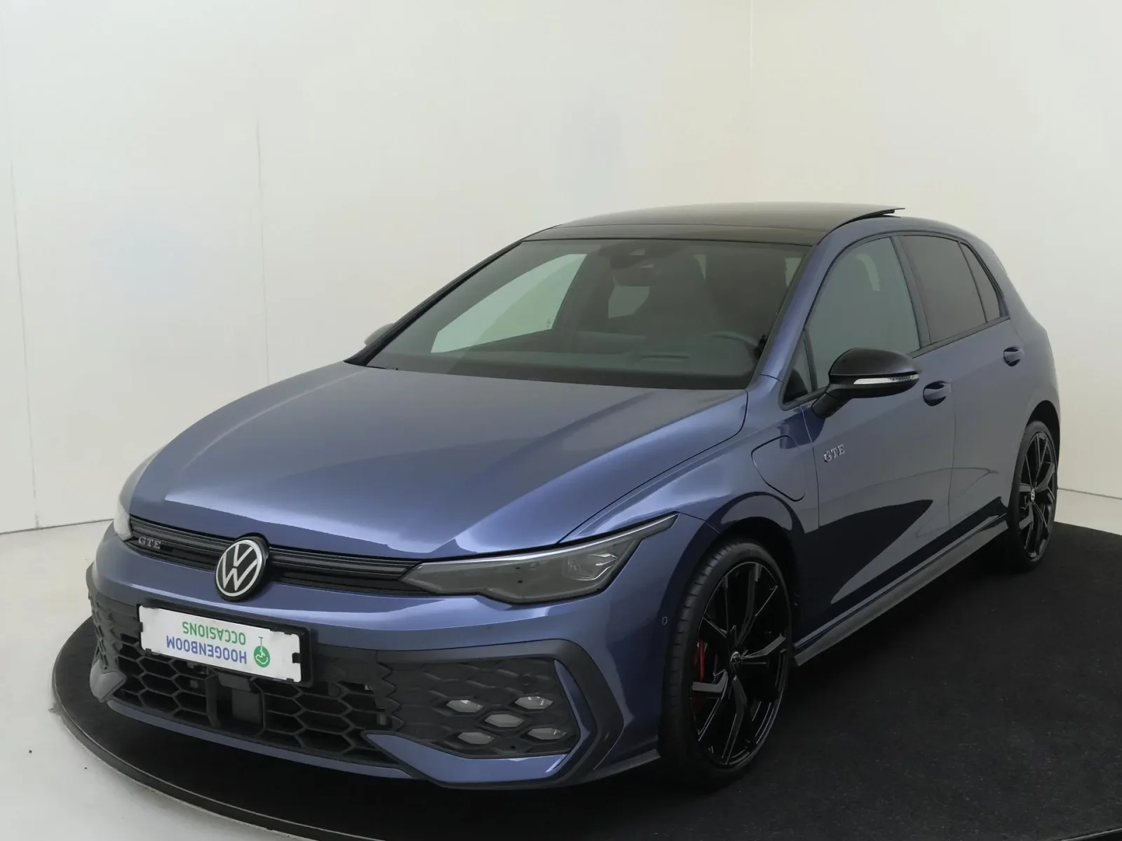 Volkswagen Golf (2025) — foto 1