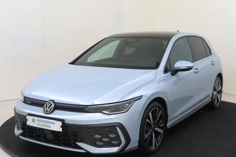 Volkswagen Golf (2025)