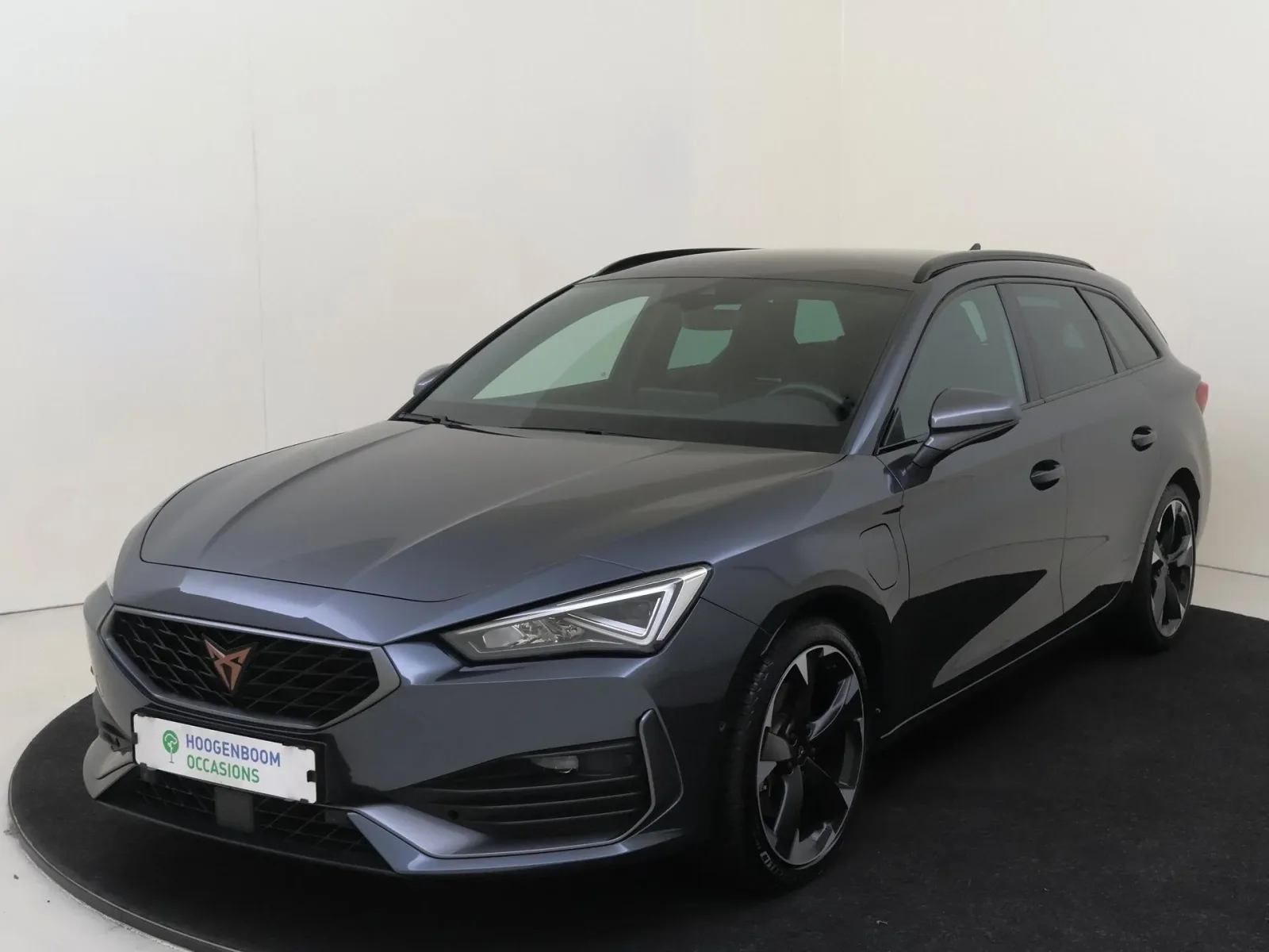 CUPRA Leon Sportstourer (2023) — foto 1