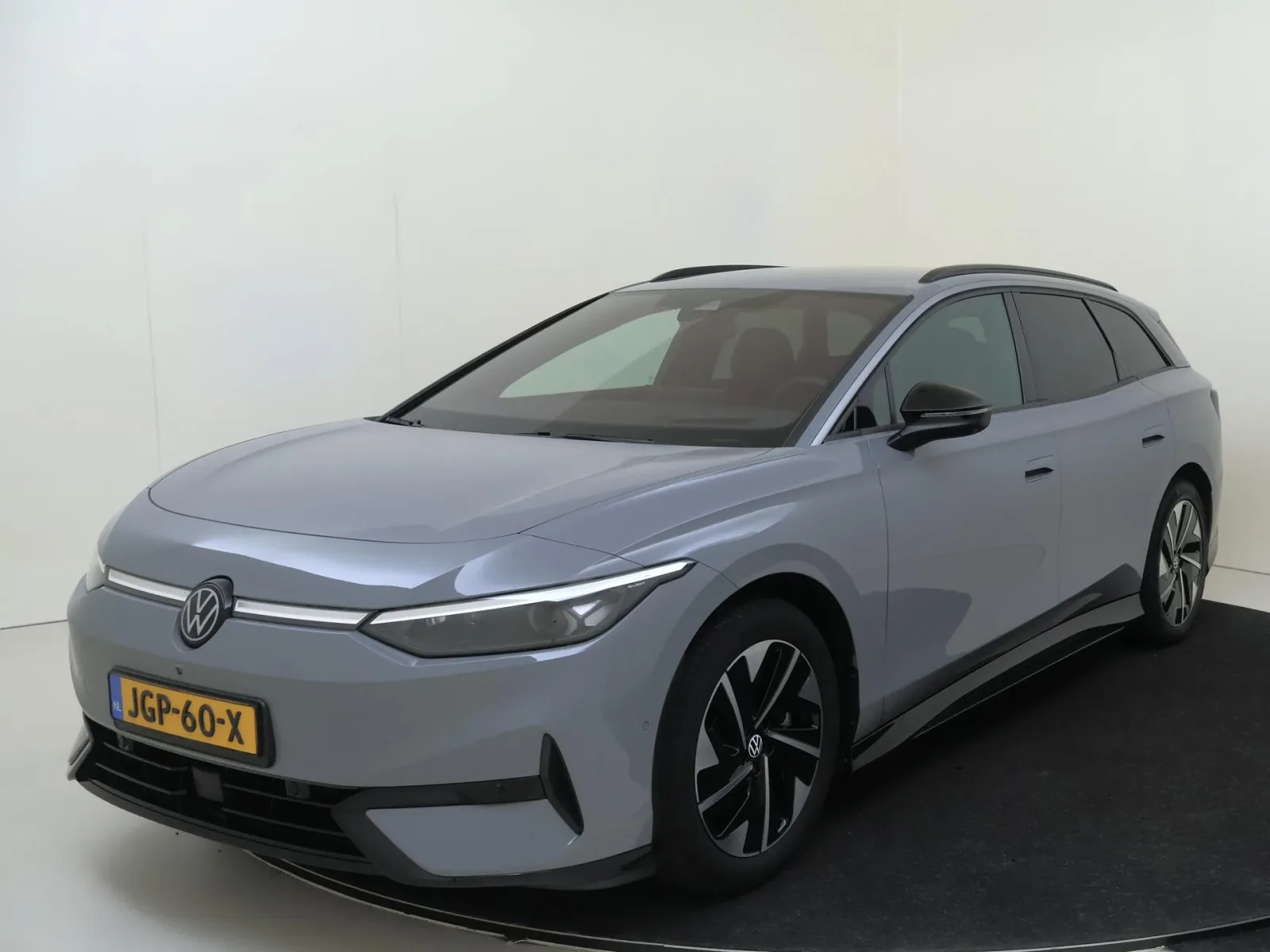 Volkswagen ID.7 (2025) — foto 1