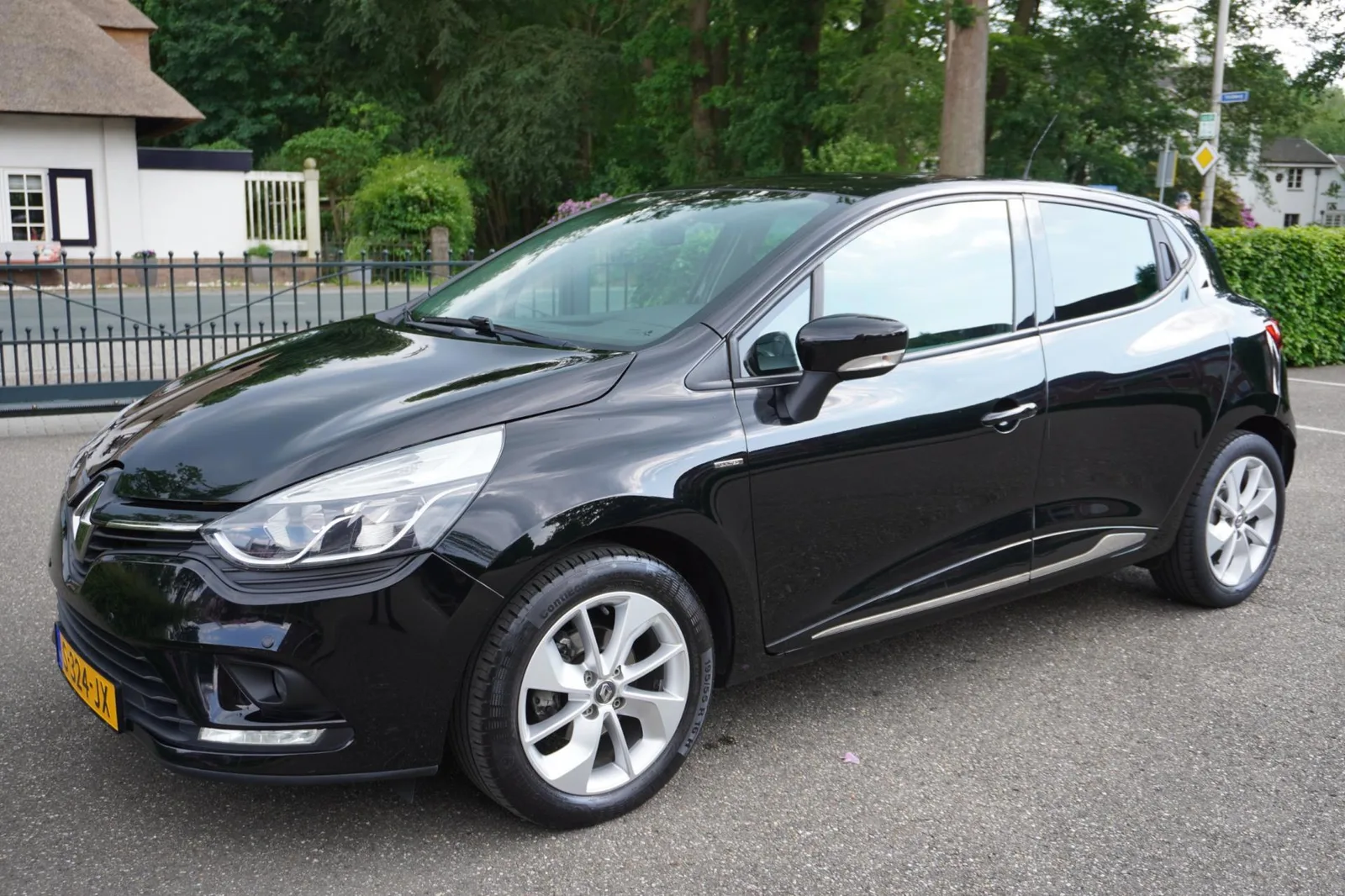 Renault Clio (2017) — foto 1