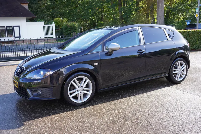SEAT Leon (2011)