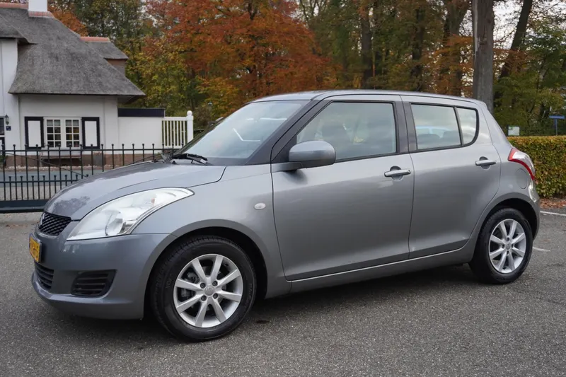 Suzuki Swift (2011)
