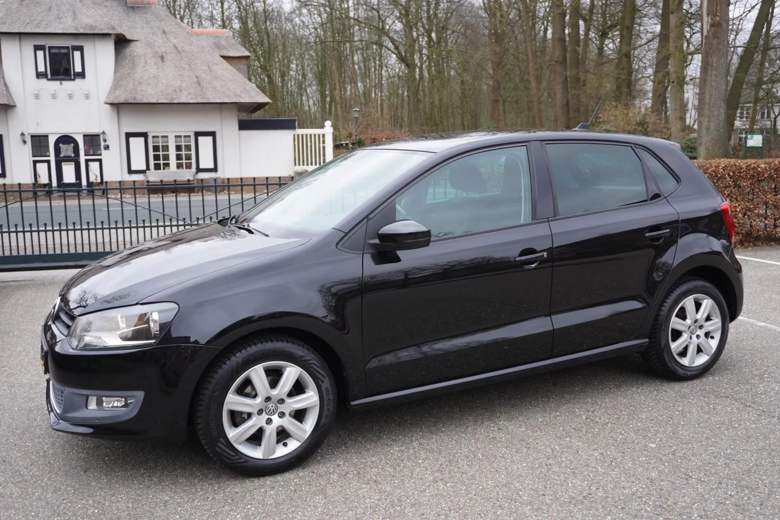 Volkswagen Polo (2010) — foto 1