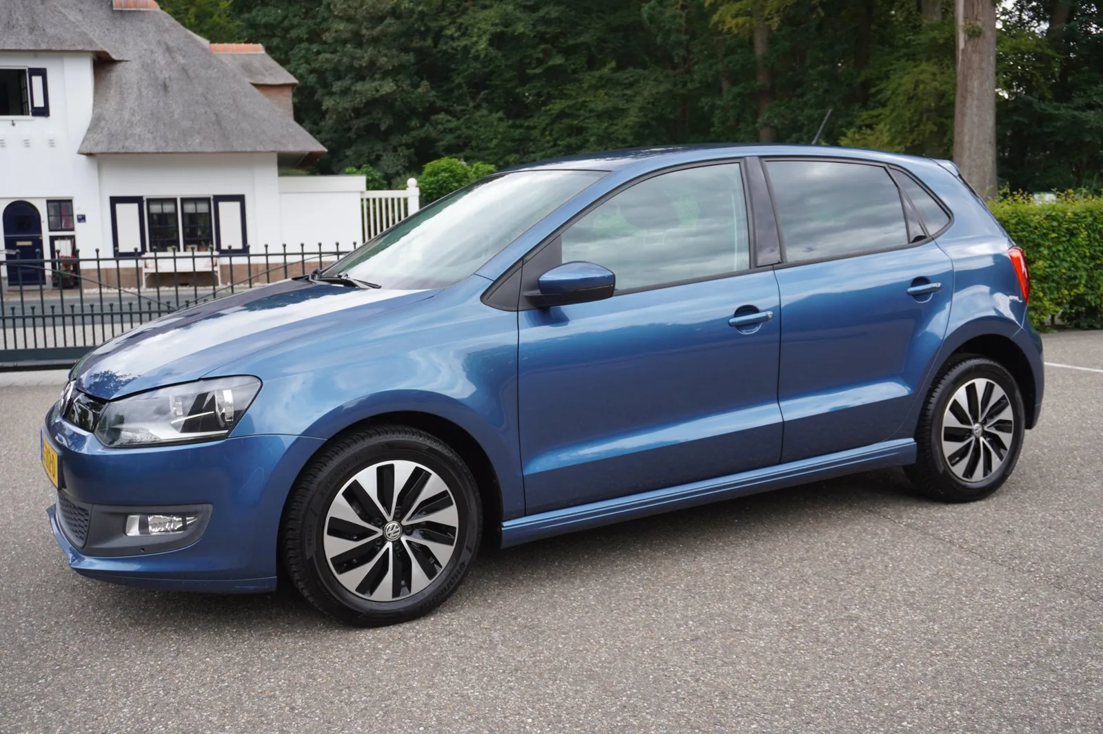 Volkswagen Polo (2016) — foto 1