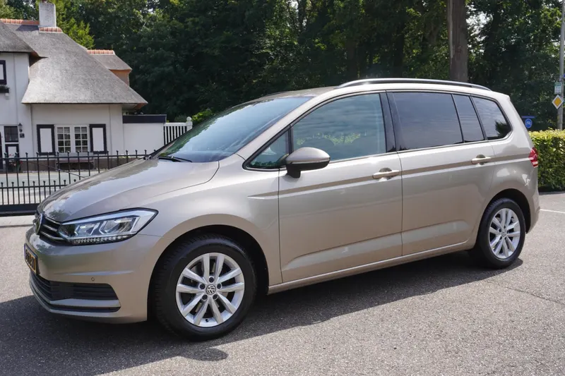 Volkswagen Touran (2019)