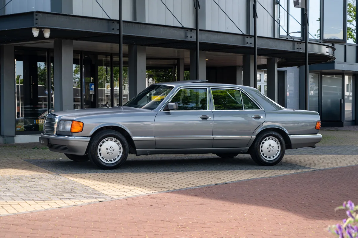 Mercedes-Benz S-Klasse (1987) — foto 1
