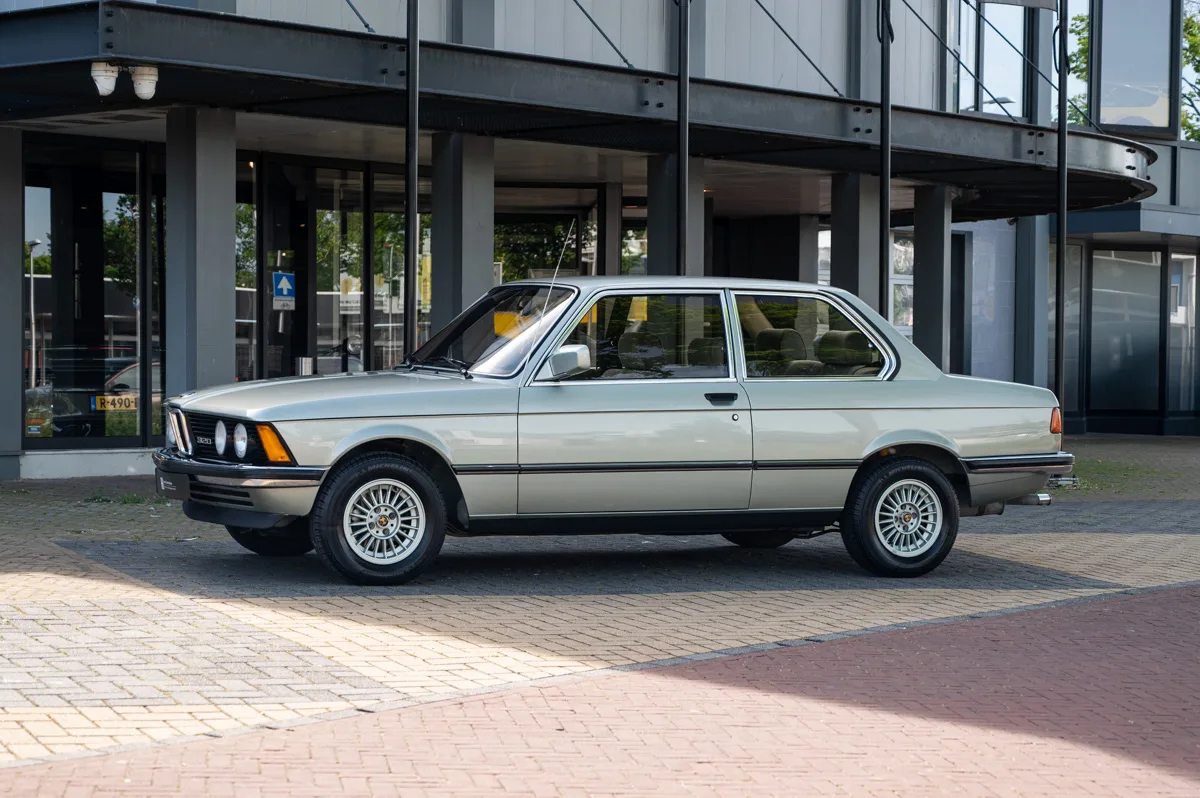 BMW 3-Serie (1982) — foto 1