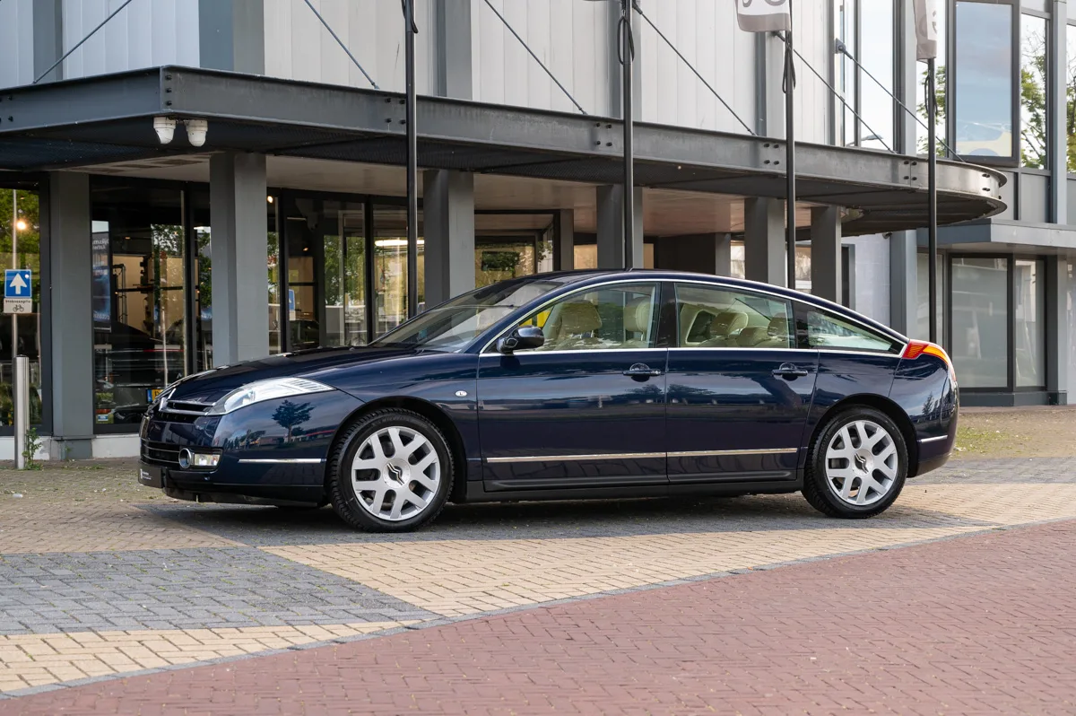 Citroën C6 (2007) — foto 1