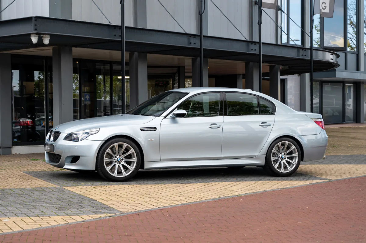 BMW M5 (2007) — foto 1