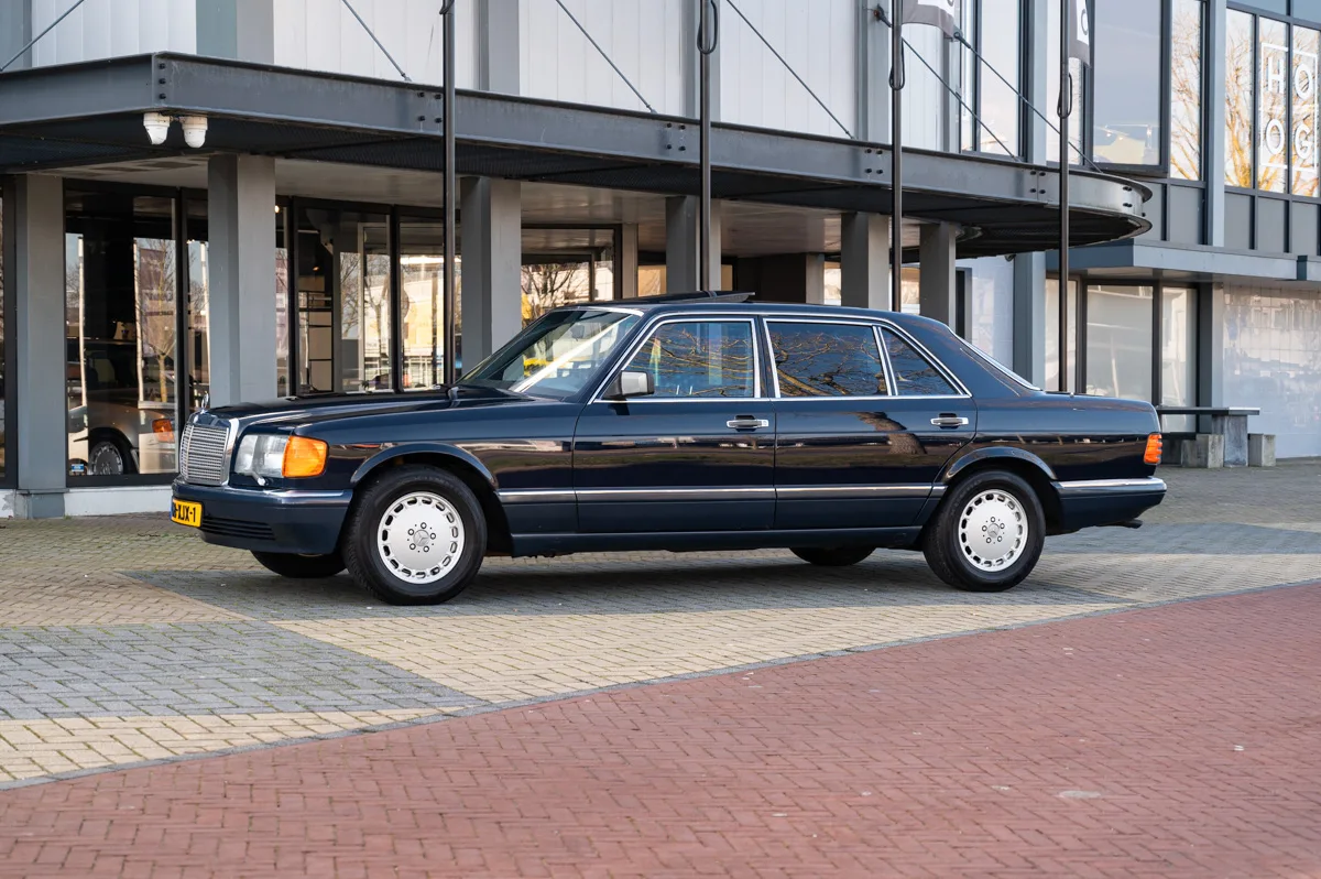 Mercedes-Benz S-Klasse (1989) — foto 1
