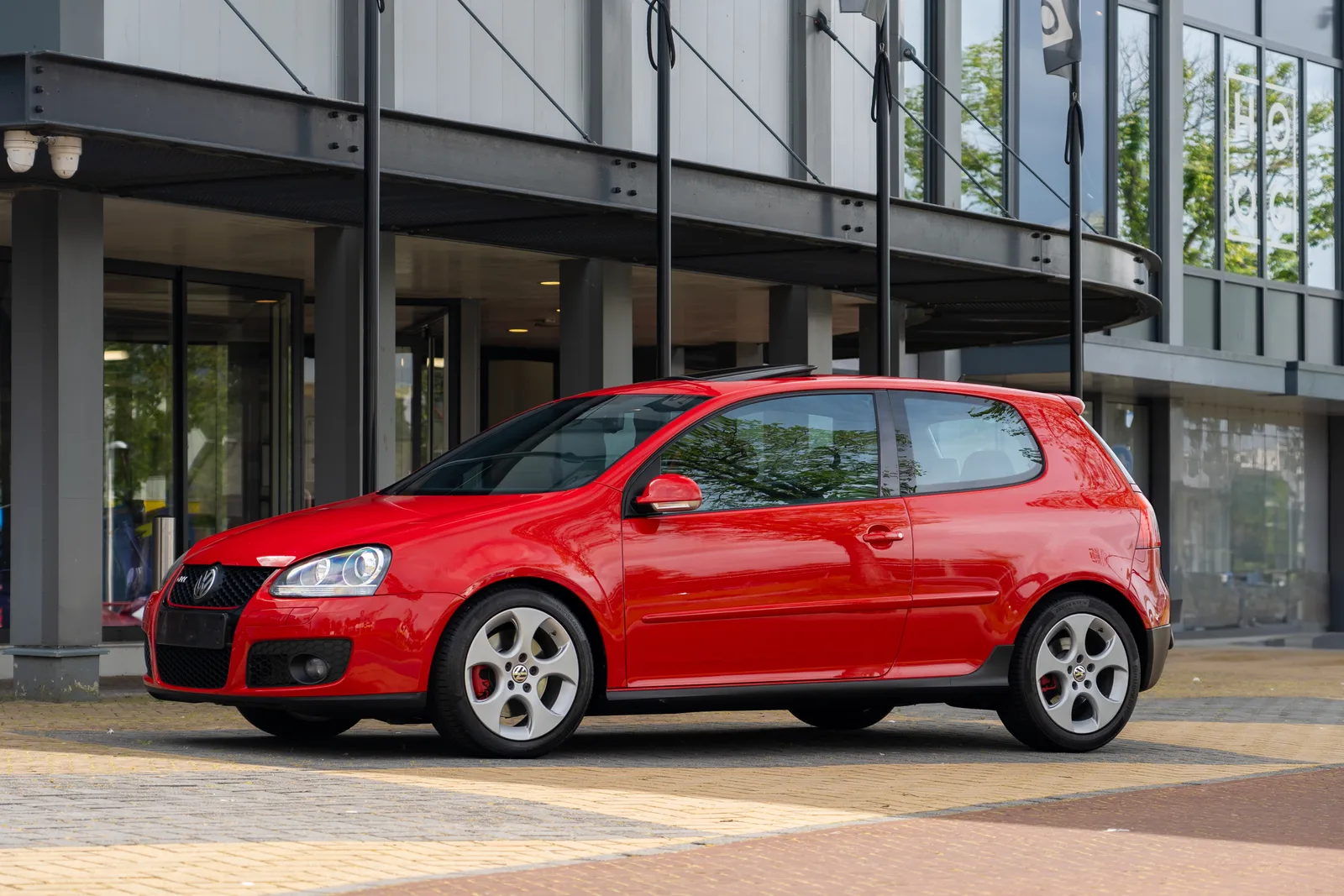 Volkswagen Golf (2006) — foto 1