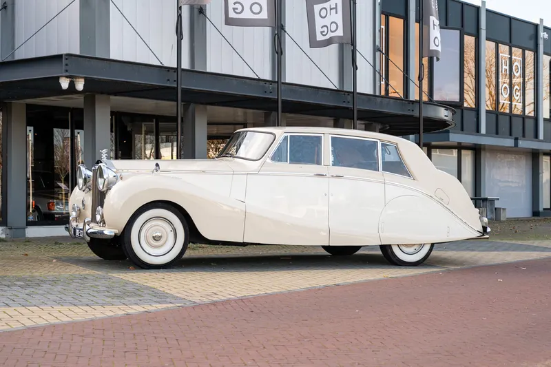 Rolls-Royce Silver Wraith (1954)