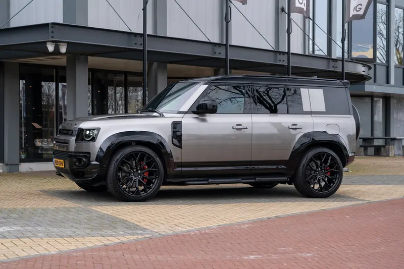 Land Rover Defender (2026)
