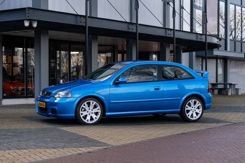 Opel Astra (2003)