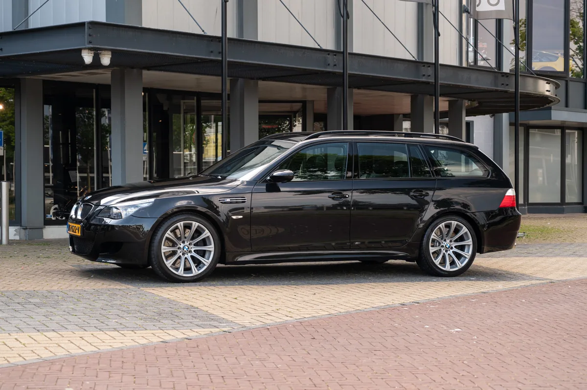BMW M5 (2007) — foto 1