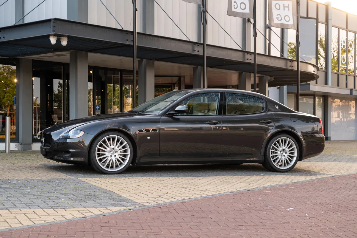Maserati Quattroporte (2010) — foto 1