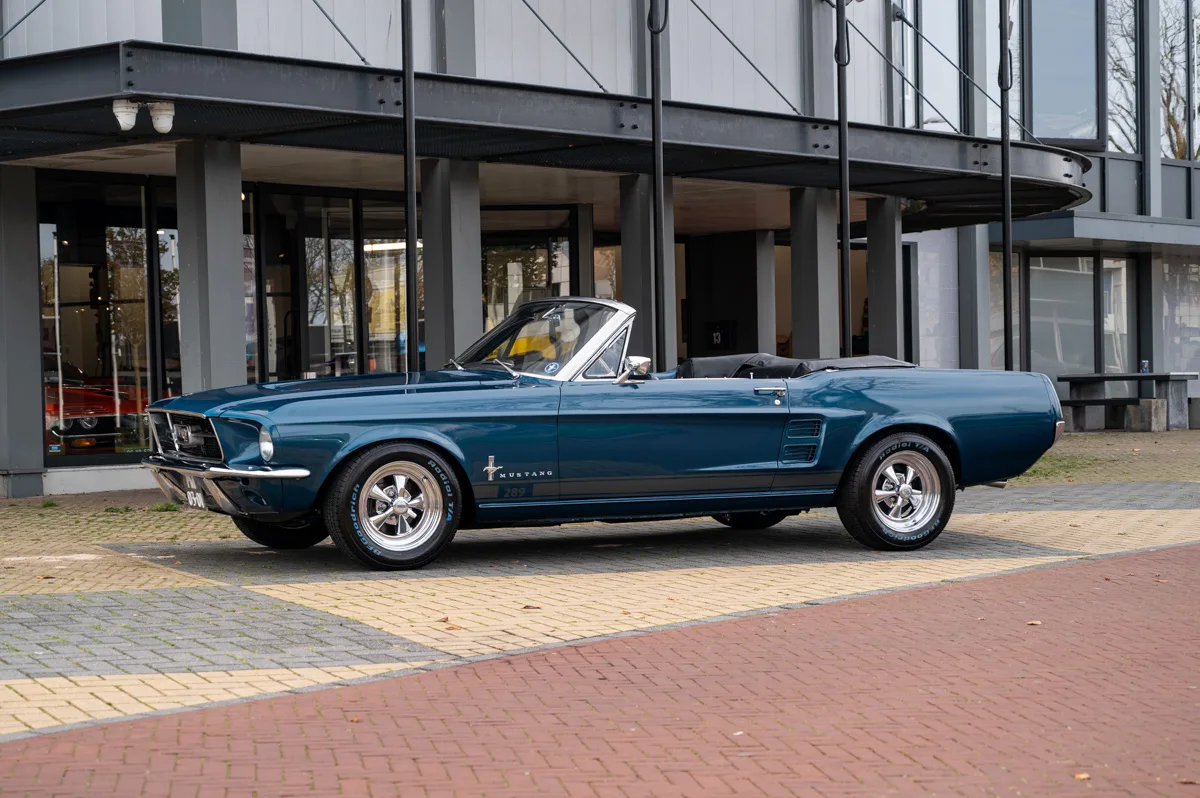 Ford Mustang (1967) — foto 1