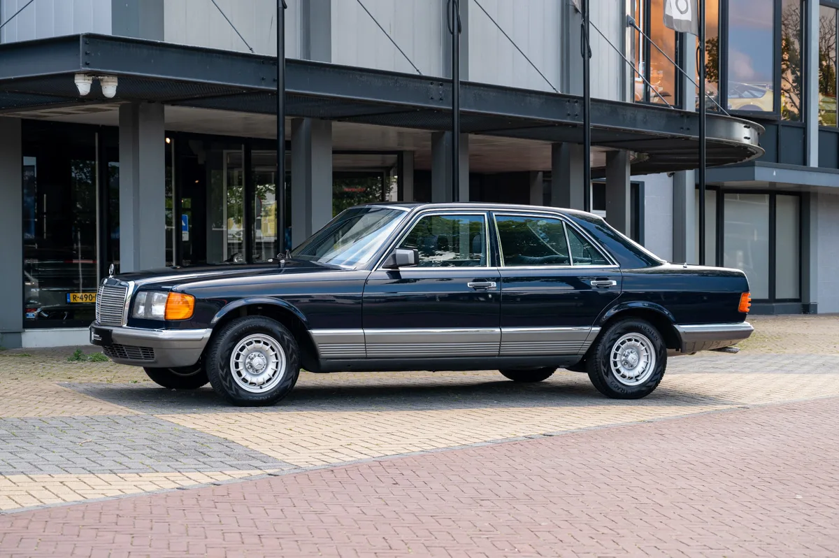 Mercedes-Benz S-Klasse (1985) — foto 1