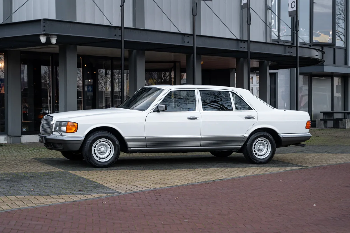 Mercedes-Benz S-Klasse (1984) — foto 1