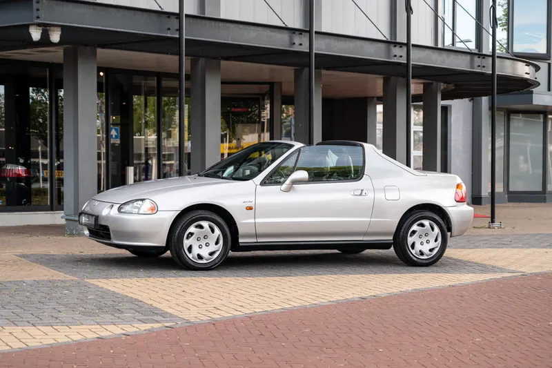 Honda CRX (1997)