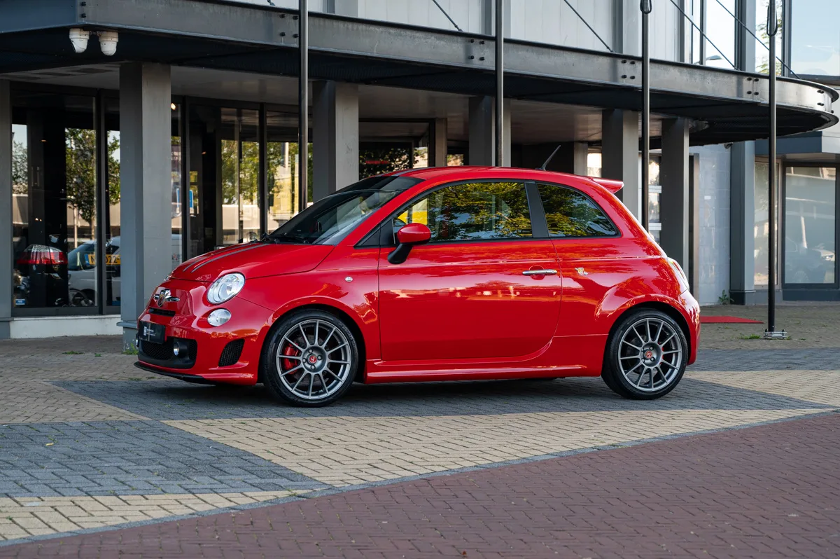 Abarth 500 (2009) — foto 1