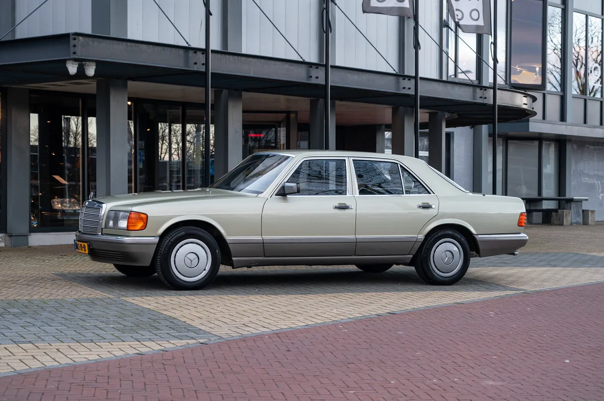 Mercedes-Benz S-Klasse (1986) — foto 1