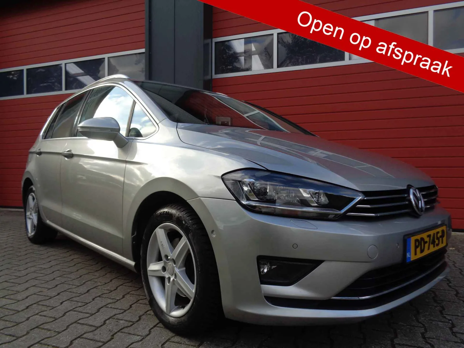 Volkswagen Golf Sportsvan (2014) — foto 1