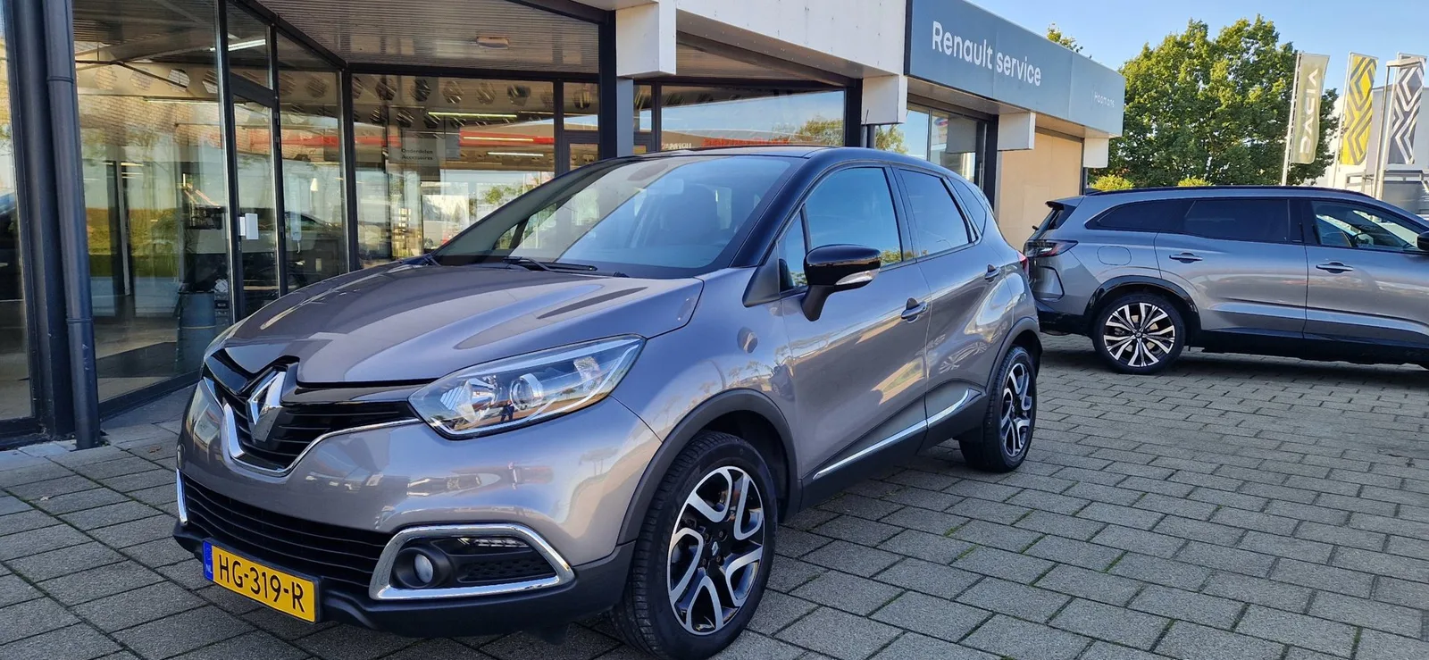 Renault Captur (2015) — foto 1