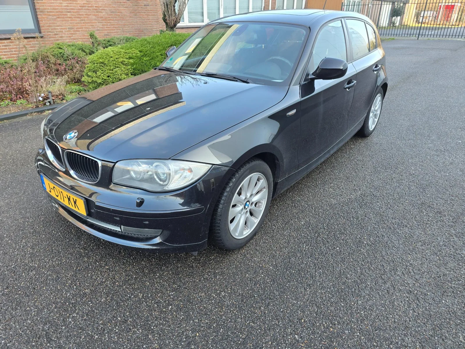 BMW 1-Serie (2011) — foto 1