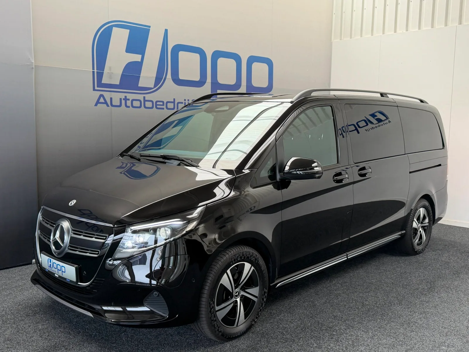 Mercedes-Benz EQV (2025) — foto 1