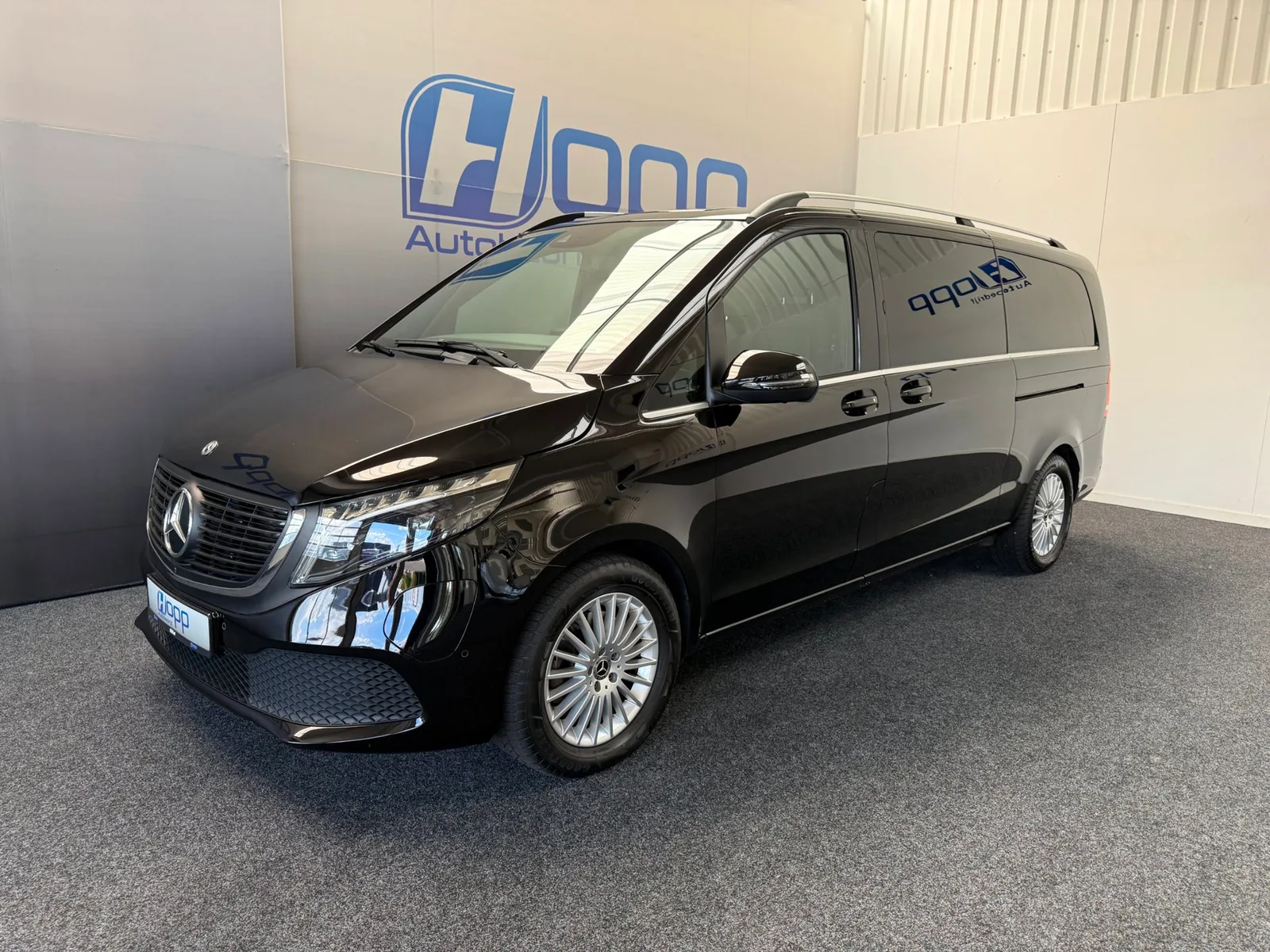 Mercedes-Benz EQV (2024) — foto 1