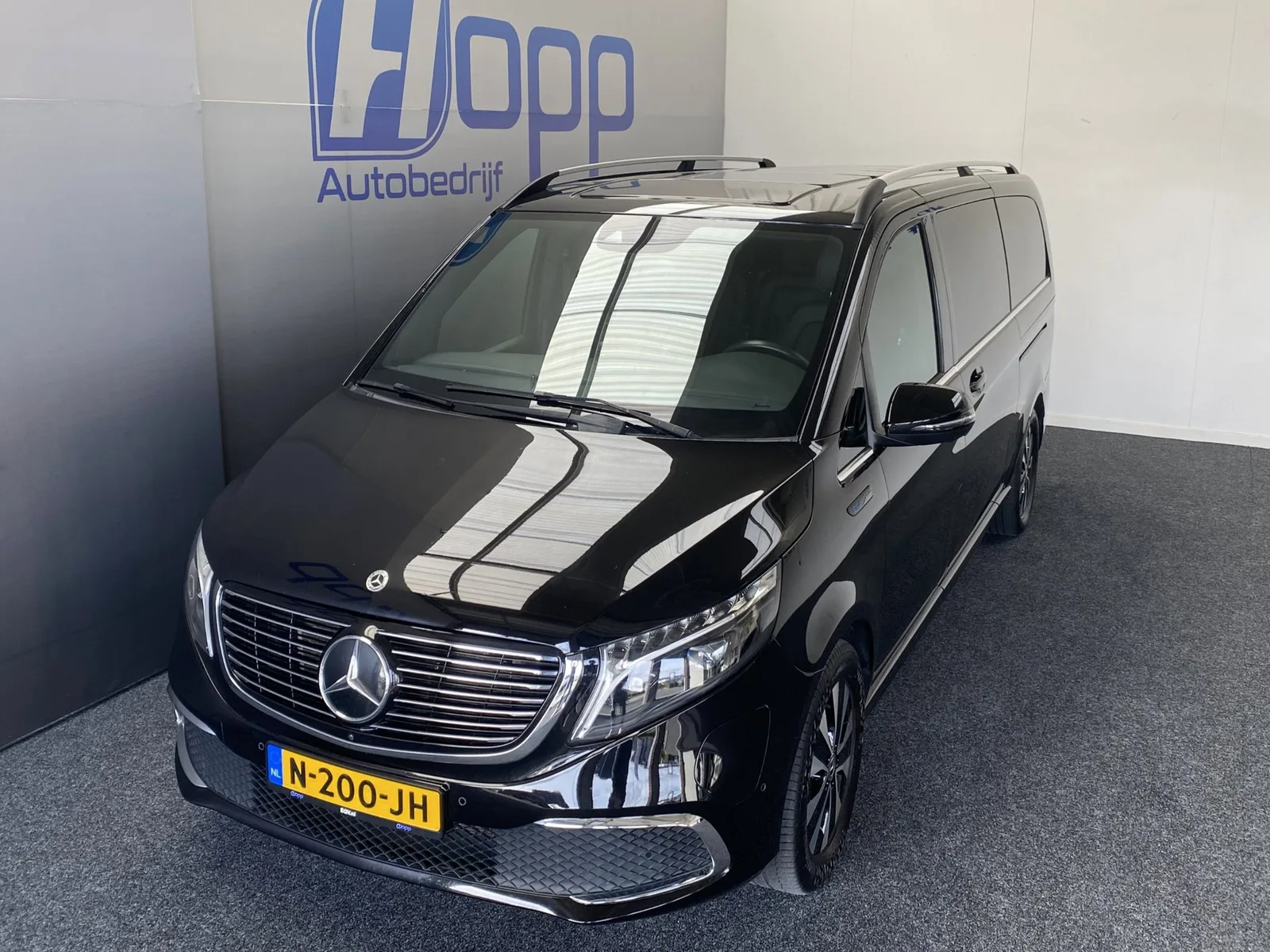 Mercedes-Benz EQV (2021) — foto 1