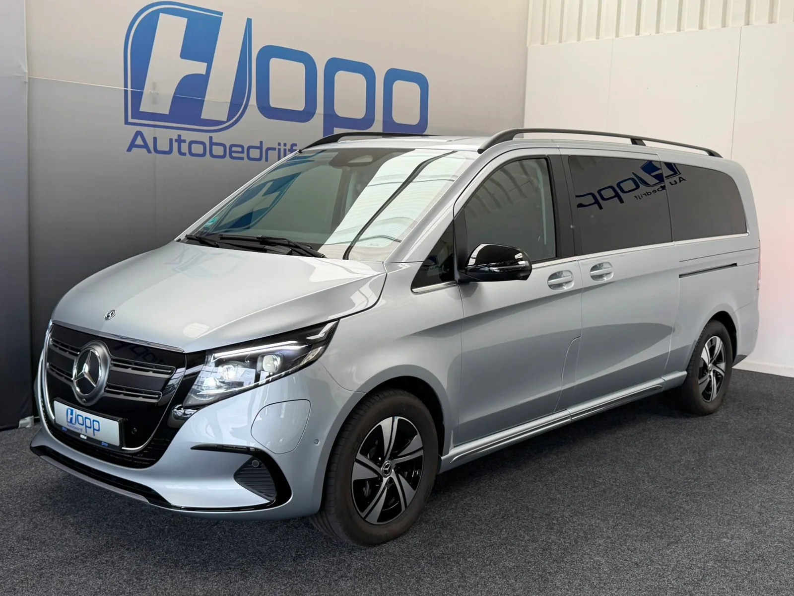 Mercedes-Benz EQV (2025) — foto 1