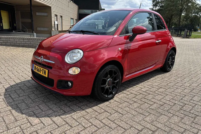 Fiat 500 (2015)