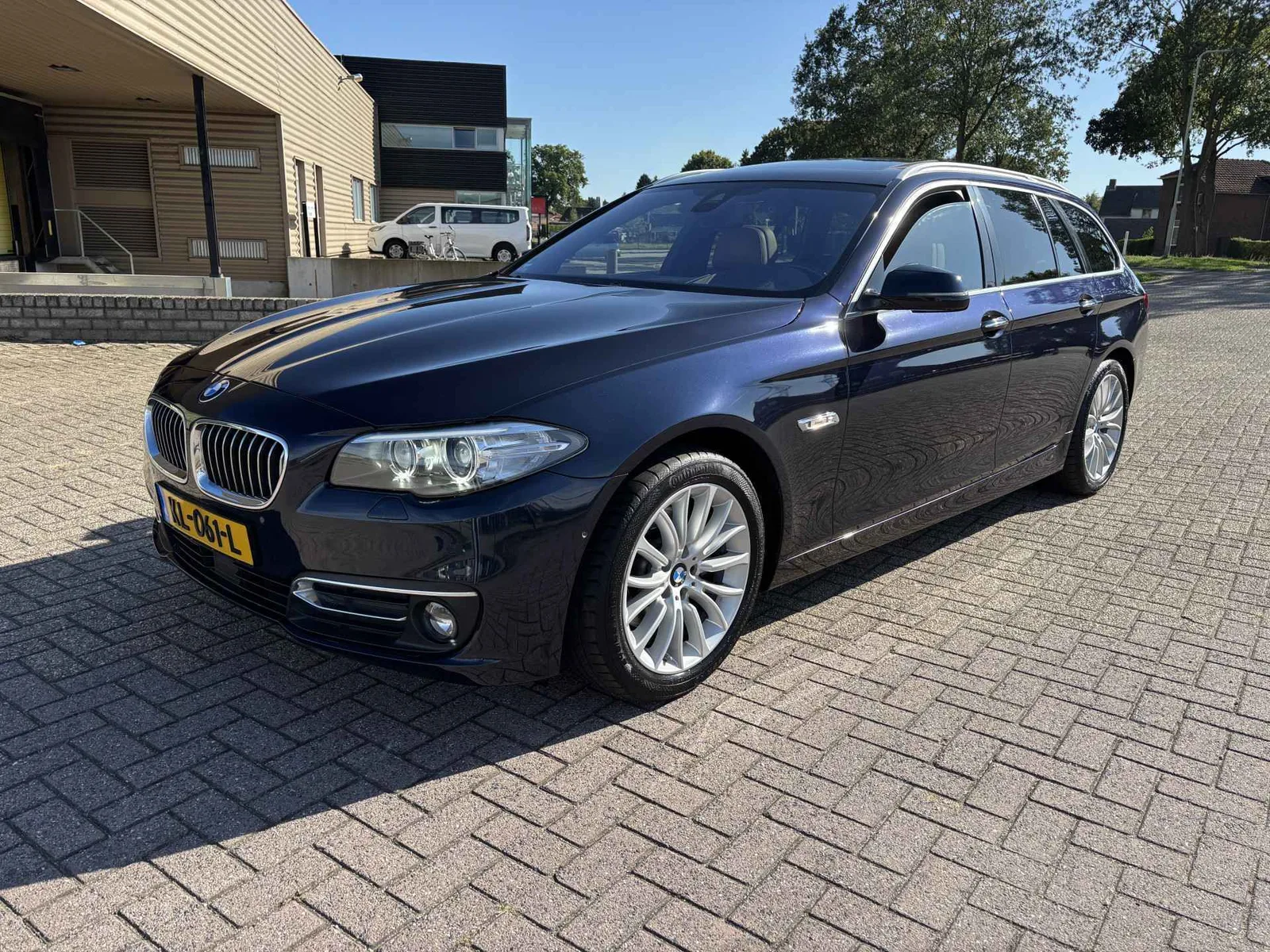 BMW 5-Serie (2016) — foto 1