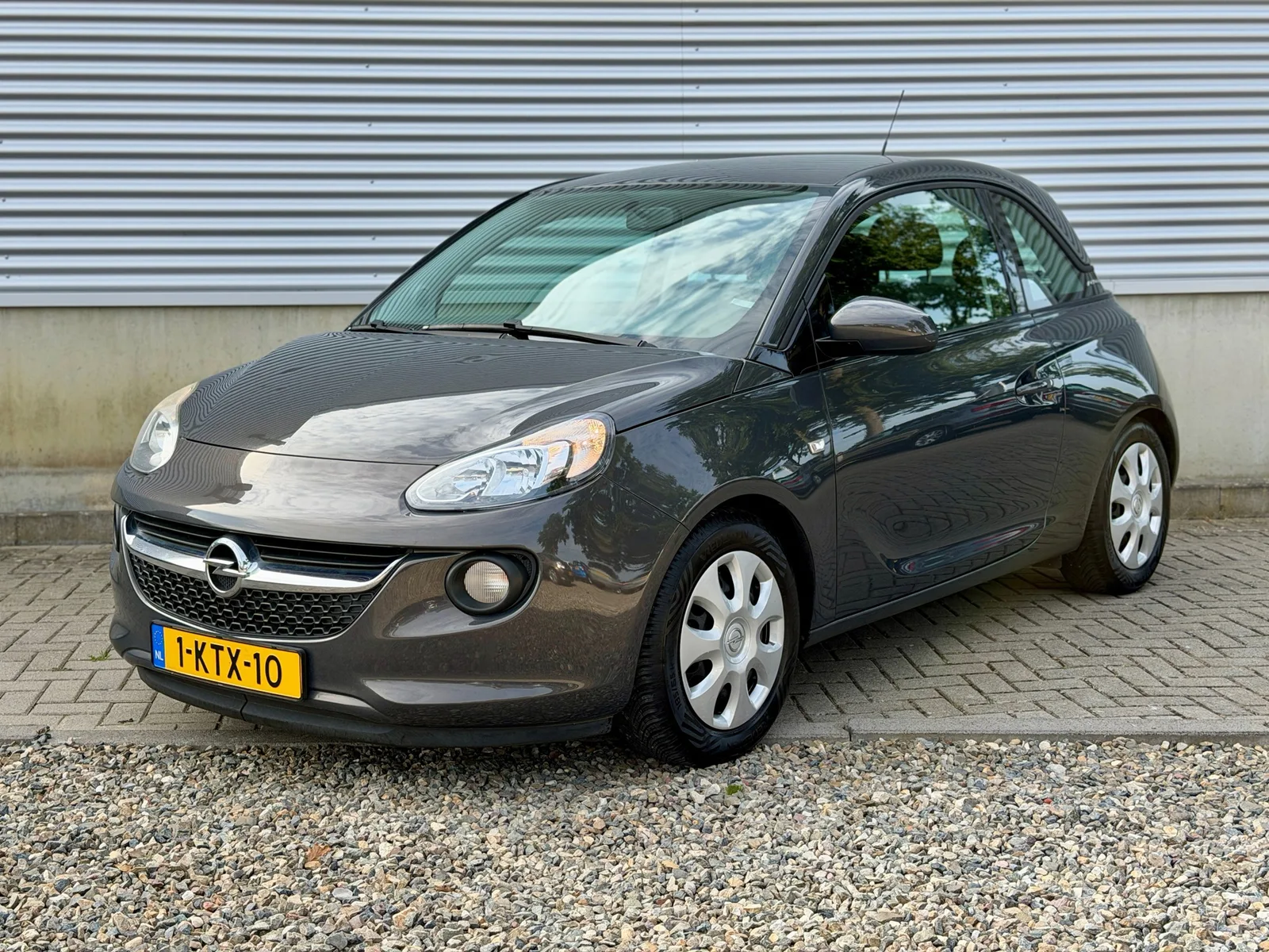 Opel Adam (2013) — foto 1