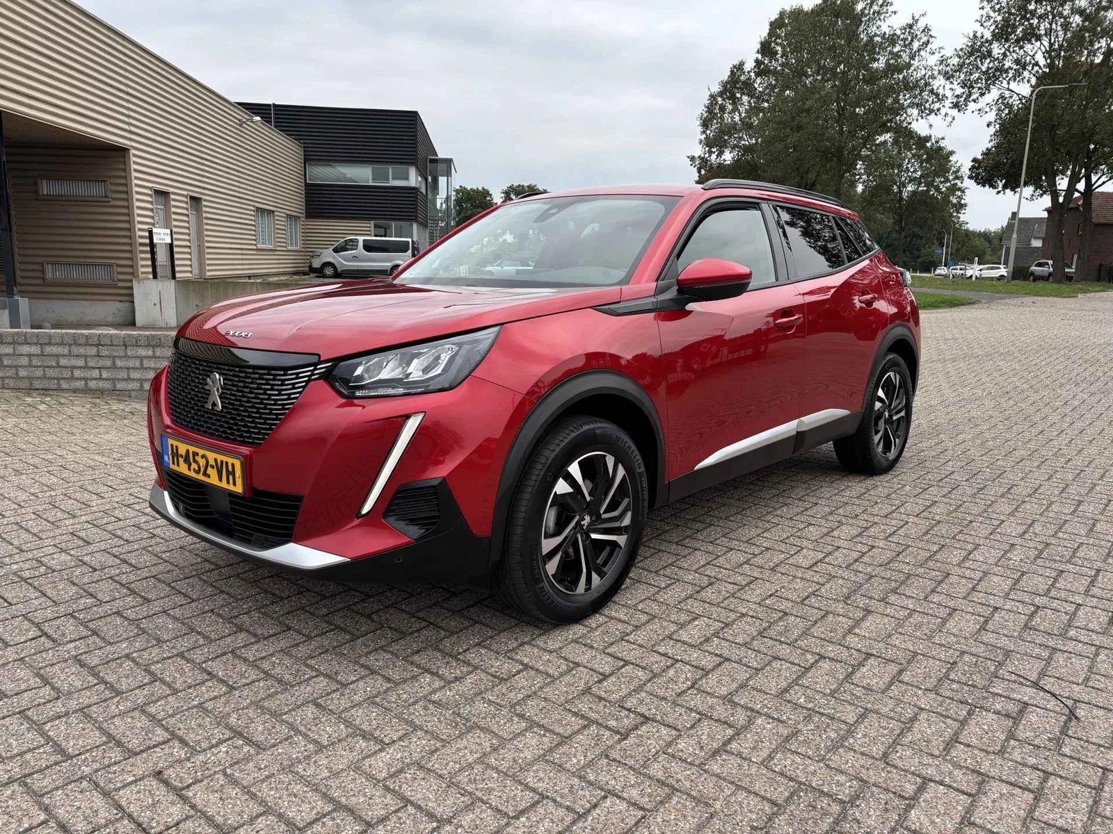 Peugeot 2008 (2020) — foto 1