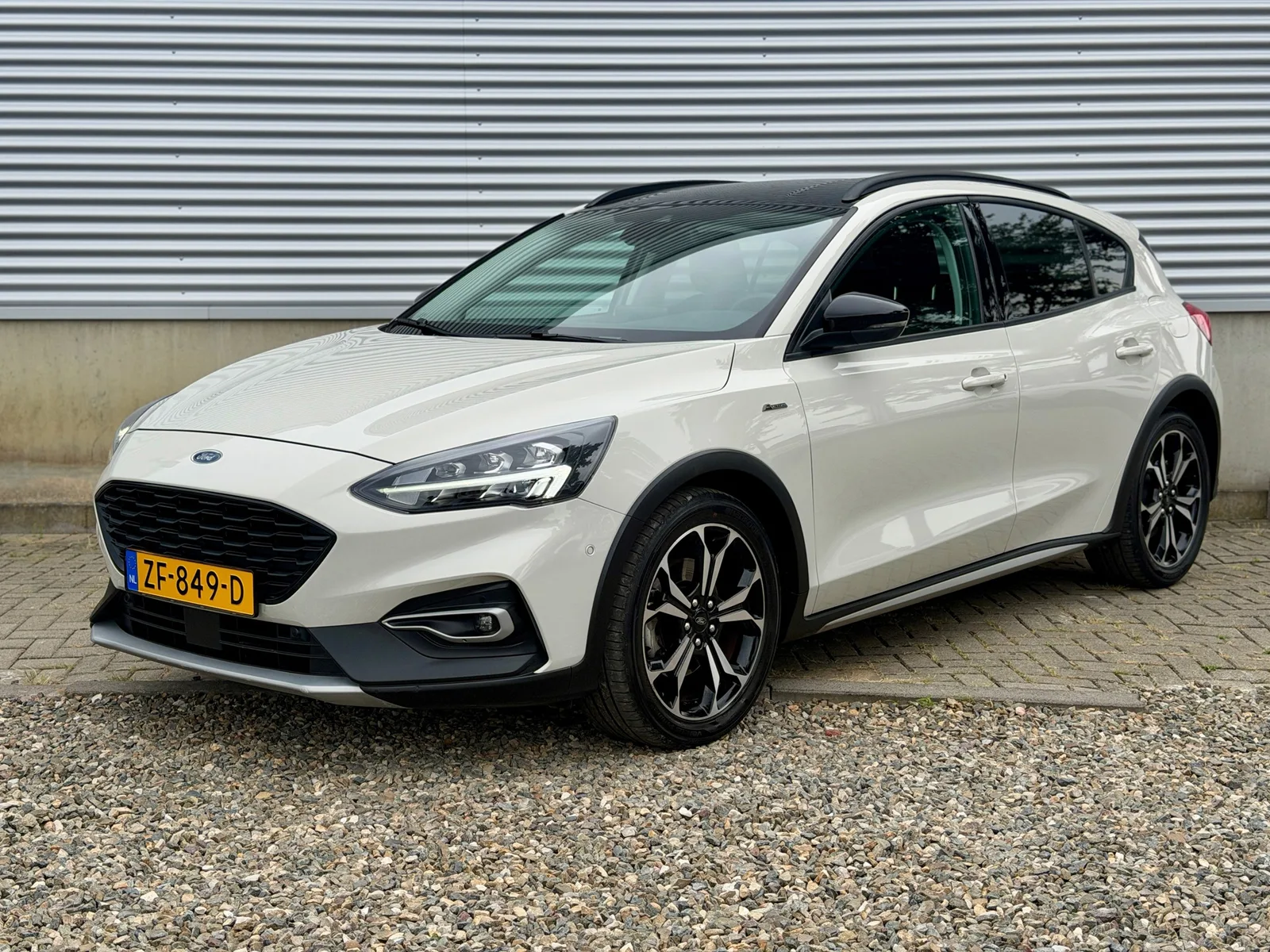 Ford Focus (2019) — foto 1
