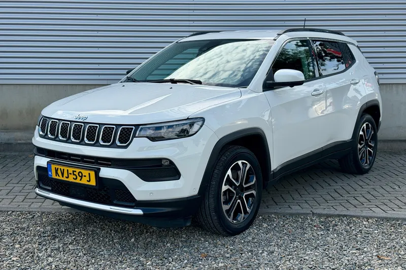 Jeep Compass (2023)
