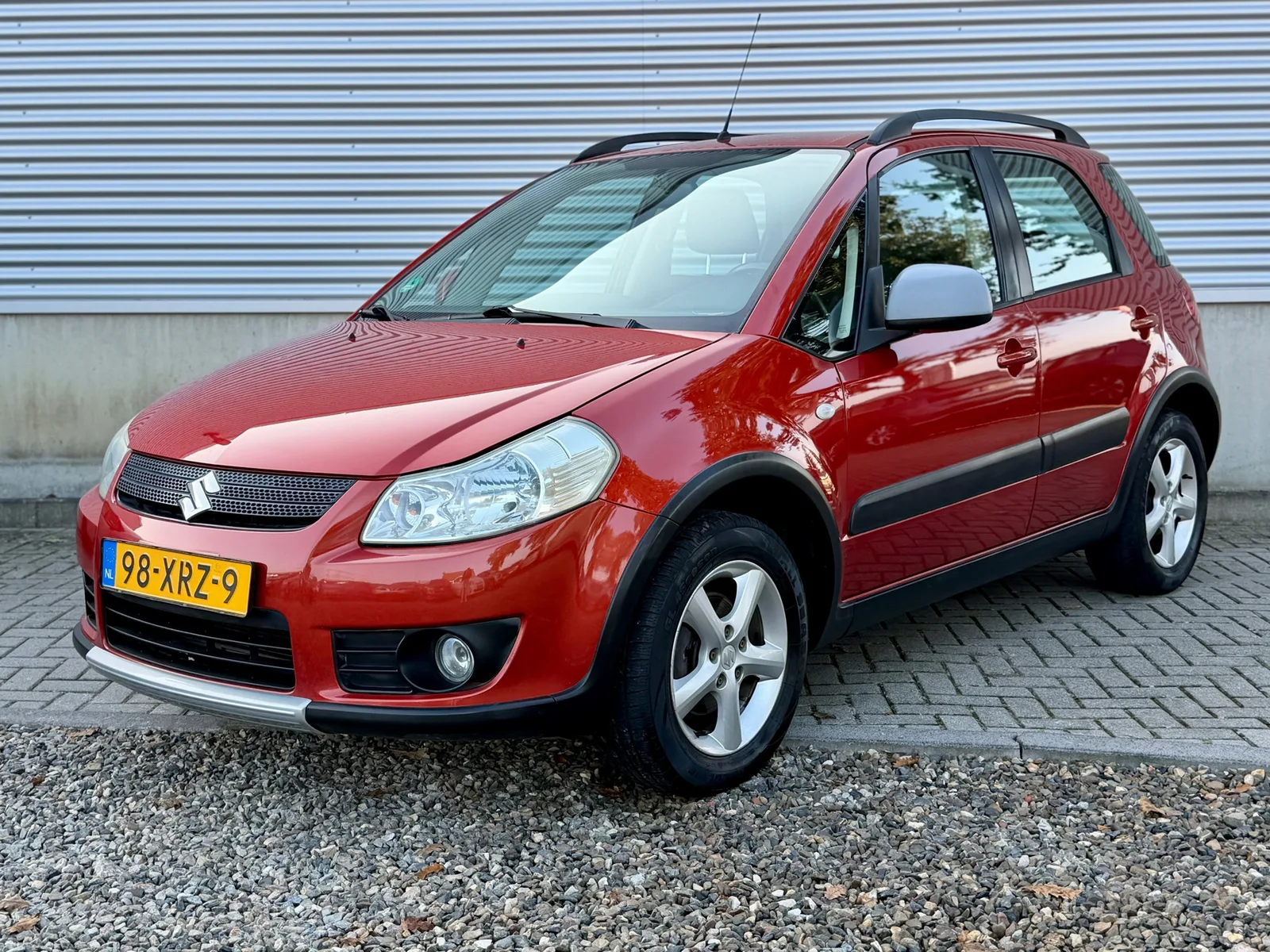 Suzuki SX4 (2008) — foto 1
